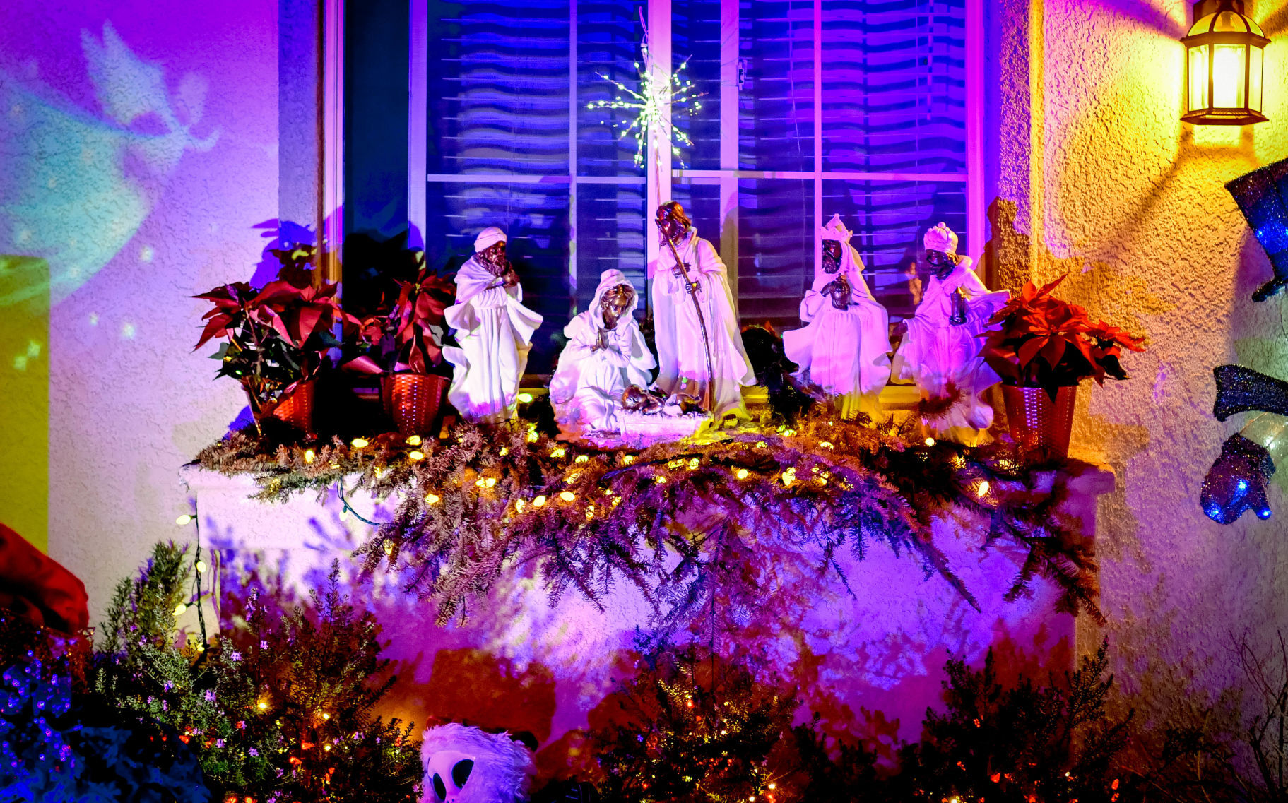 2021 Lompoc Decoration 309 Alamo 01.JPG